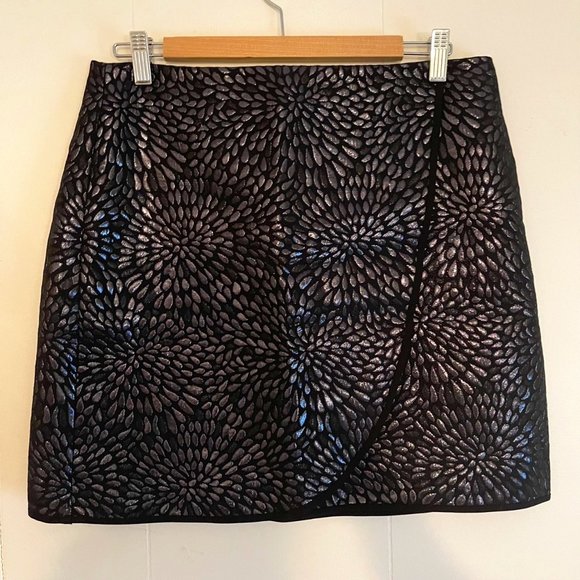 LOFT Dresses & Skirts - LOFT Women's Metallic Floral Wrap Skirt